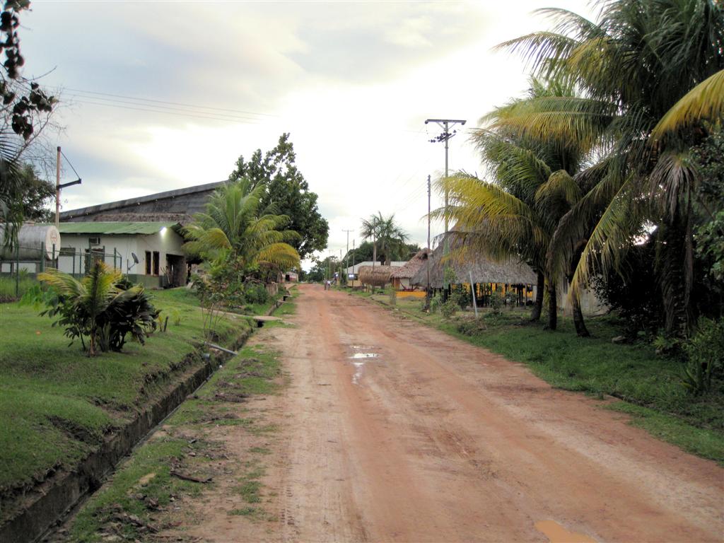 CANAIMA NATIONAAL PARK - straat