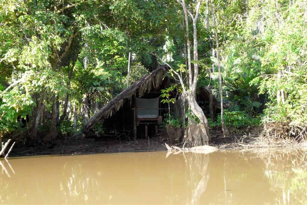 ORINOCO DELTA - achterkant van onze hut bij onze eco lodge