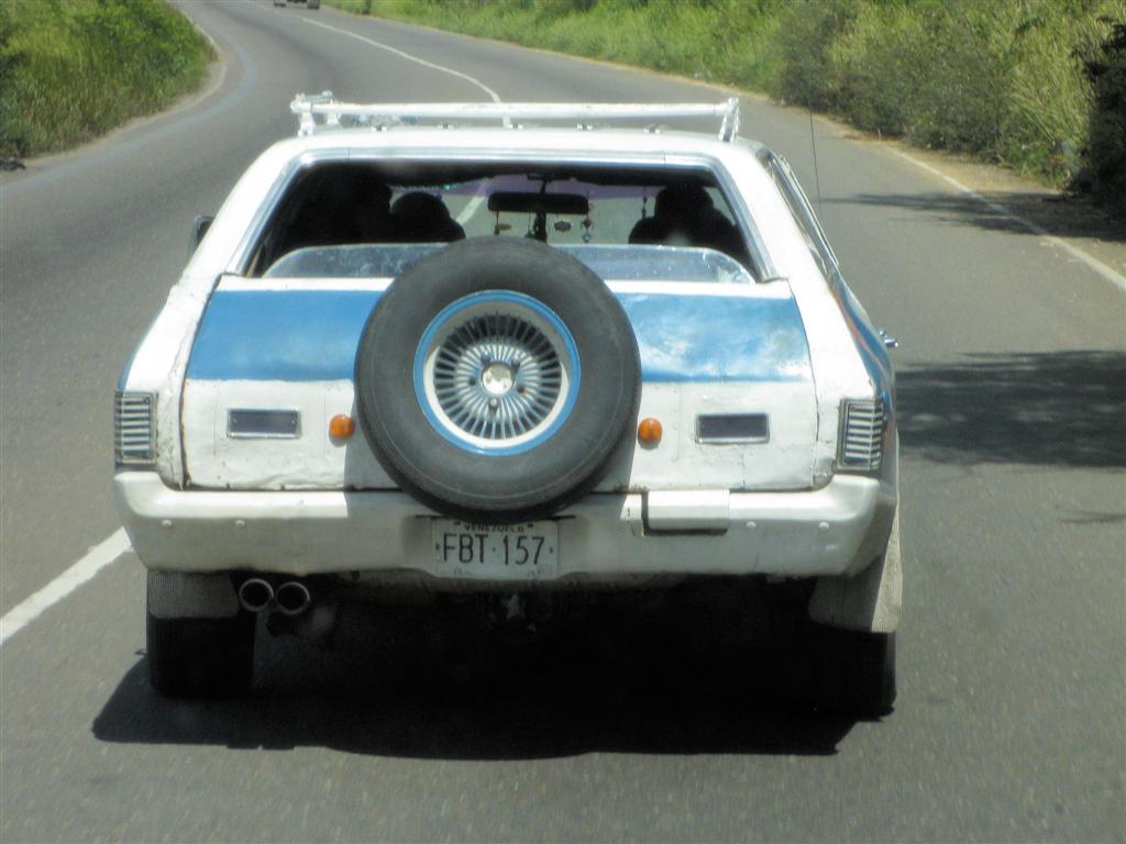 ORINOCO DELTA -> CARIPE - Amerikaanse auto met verstelbaar achterraam