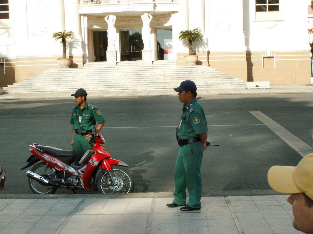 SAIGON - twee poltieagenten