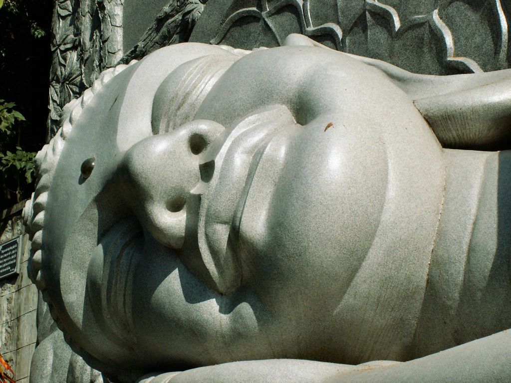 NHA TRANG - het hoofd van een liggende buddha