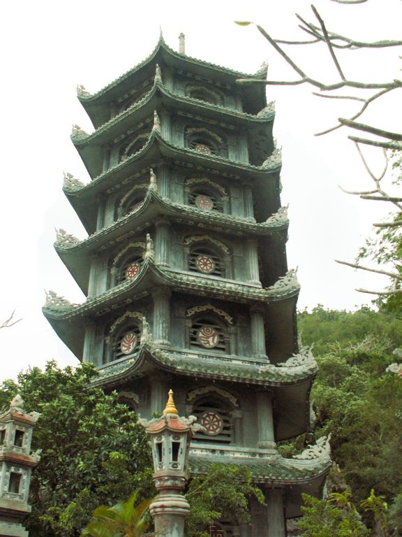 HOI AN -> DA NANG - een tempel bij Marble mountains
