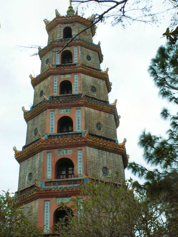 HUÉ - de Thien Mu pagoda