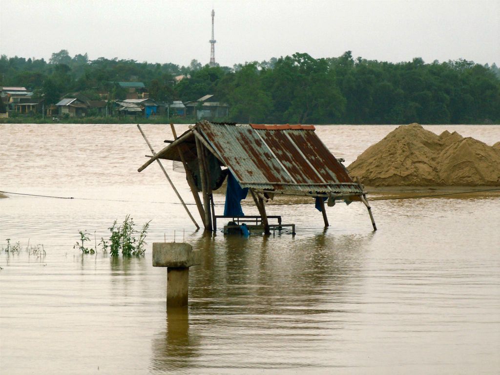 HUÉ - een hoge waterstand