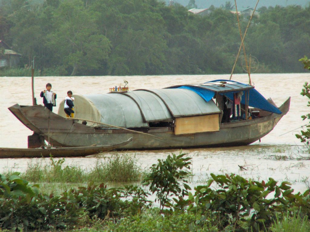 HUÉ - een boot