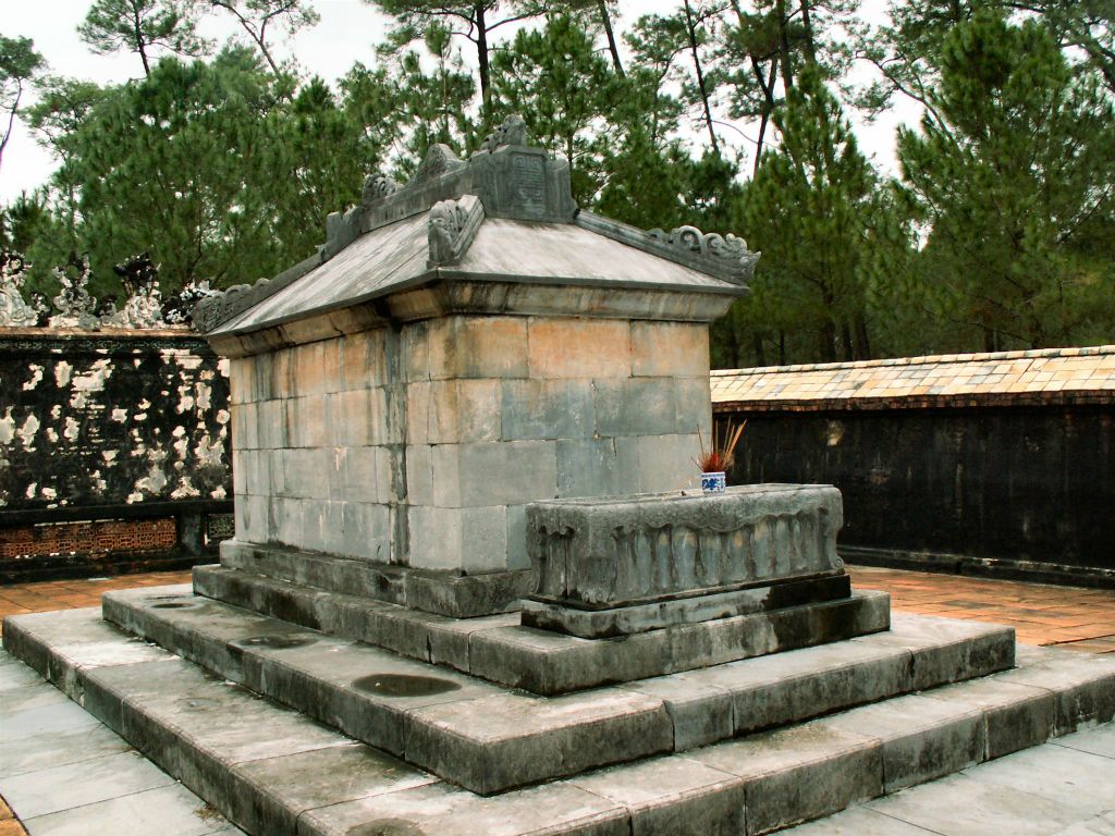 HUÉ - een tombe bij de Tu Duc tombe