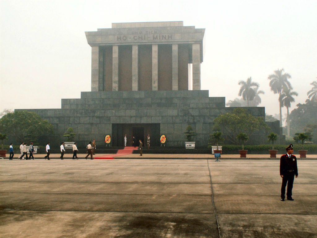 HANOI - het Ho Chi Minh Mausoleum