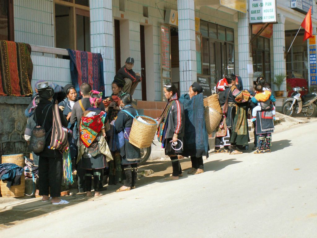 SAPA - enkele vrouwen op straat