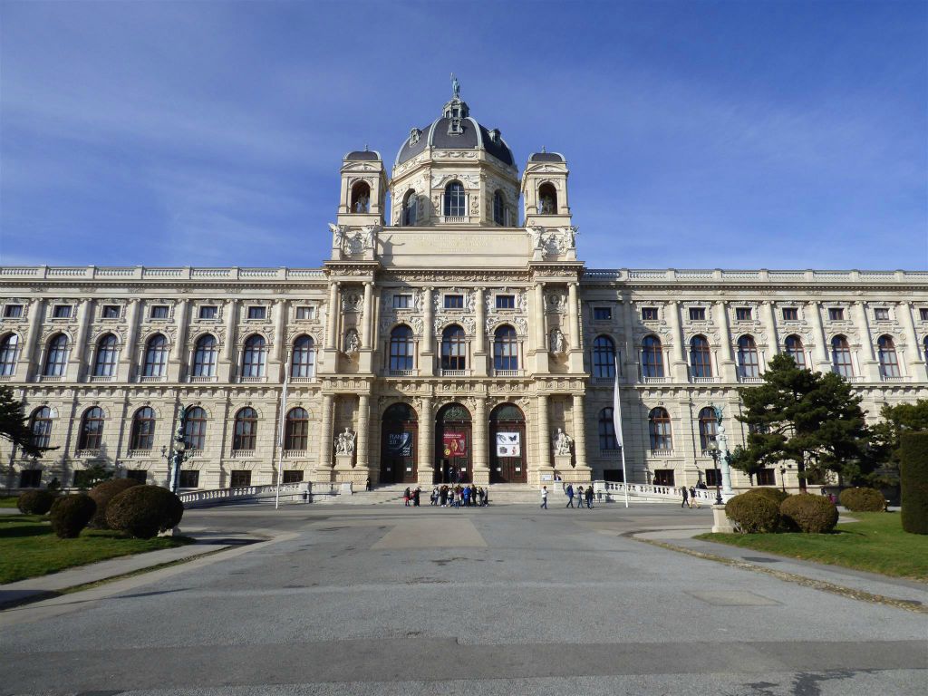 WENEN - het natuurhistorisch museum aan de Maria-Theresien-Platz