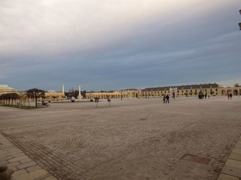 WENEN - het binnenplein van het Schönbrunn Paleis