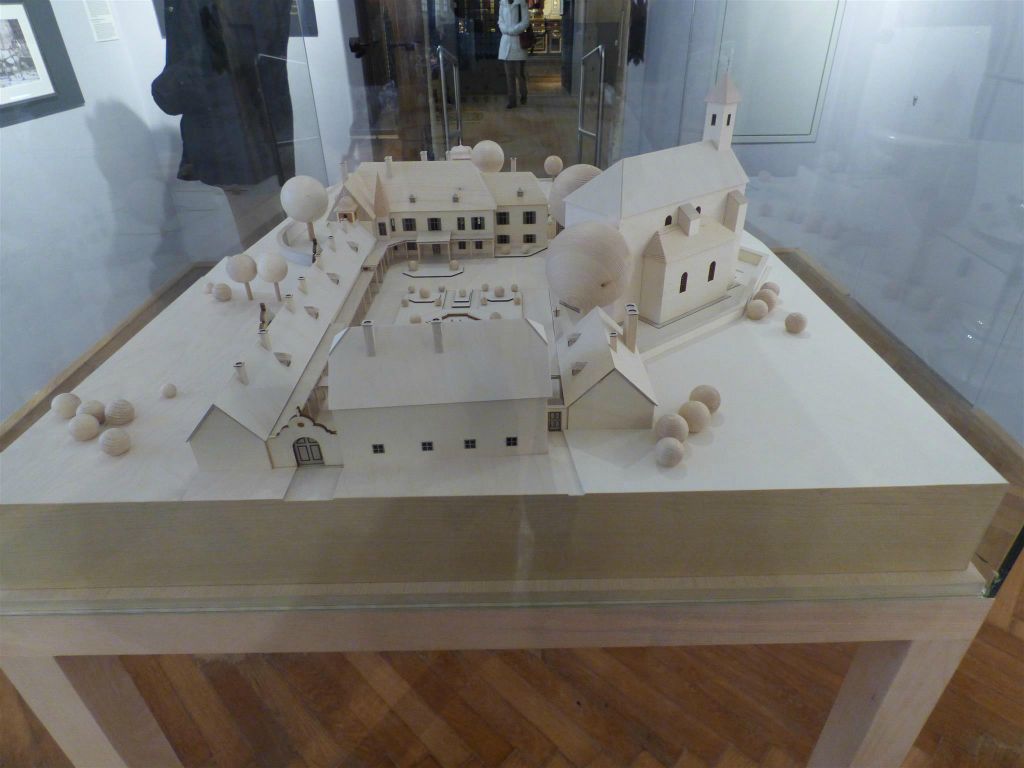 ALLAND - een miniatuur van het jachtslot Mayerling