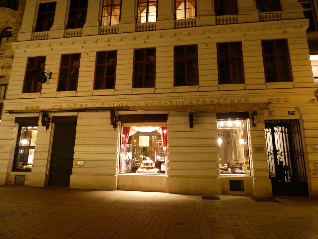 WENEN - de beroemde patisserie en chocolaterie Demer uit 1786