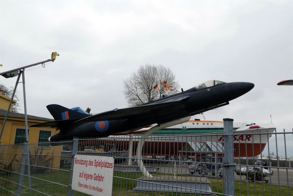 SPEYER - een RAF Hawker Hunter straaljager bij het Technik museum Speyer