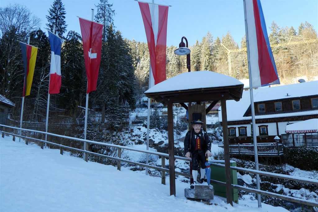 TRIBERG - de ingang naar de Triberger watervallen