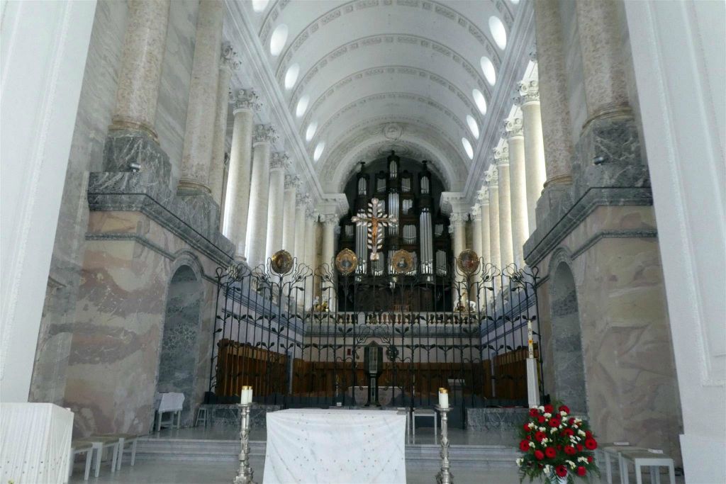 ST. BLASIEN - het zwarte orgel in de St. Blasius kathedraal