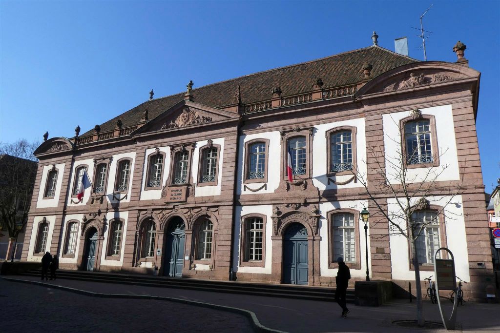 COLMAR (FRANKRIJK) - het gebouw van het hoger gerechtshof