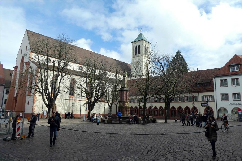 FREIBURG - de kerk van St. Martin